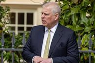 Pierde Príncipe Andrés sus títulos reales por vínculos con Epstein