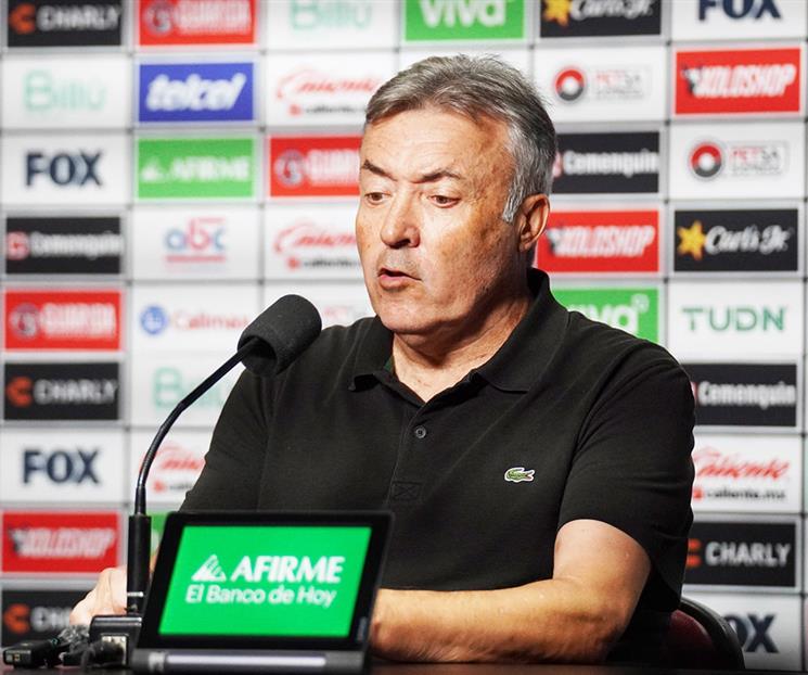 Domènec apenas dibuja su cuadro