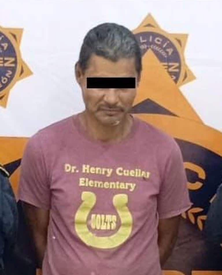 Gracias al monitoreo de las cámaras del C4, elementos de la policía preventiva de Juárez, detuvieron a un hombre que conducía un vehículo con reporte de robo vigente, en la colonia Los Puertos.