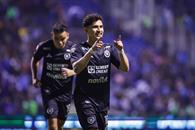 Golea el Cruz Azul y toman la cima
