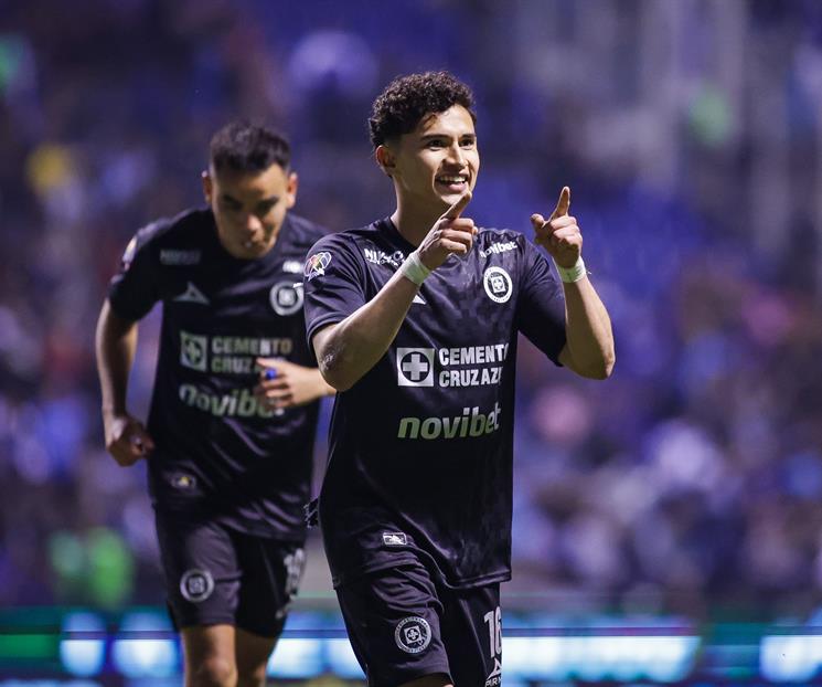 Golea el Cruz Azul y toman la cima
