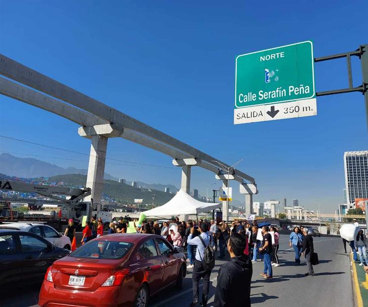 Colapsan vialidad en Constitución con protesta empleados del PJF Colapsan vialidad en Constitución con protesta empleados del PJF