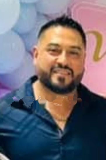 Cuando se encontraba en su camioneta un contador fue asesinado a balazos a una cuadra de la presidencia municipal, de Allende.