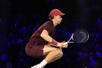 Avanza Sinner a la final del Másters de París 