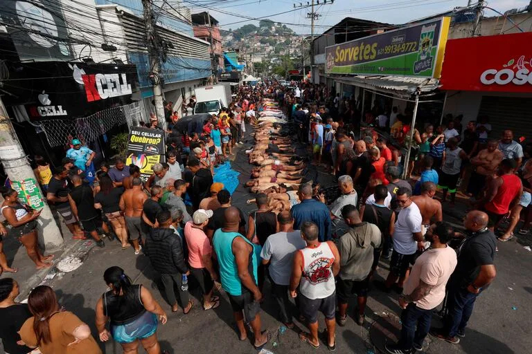 Protestan en Río tras el megaoperativo violento Protestan en Río tras el megaoperativo violento