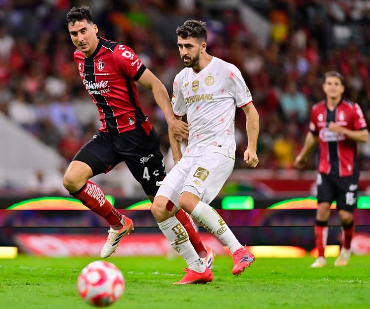 Toluca deja ir el liderato