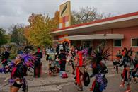 Unen celebraciones del Día de Muertos a comunidades hispanas en EU