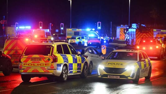 Reportan a 10 hospitalizados tras apuñalamiento masivo en tren