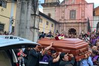 Oposición critica a Gobierno federal por asesinato de Carlos Manzo