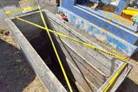 Resulta herida al caer a tumba en Santiago