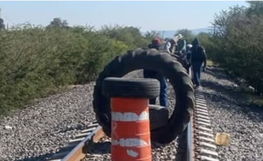 Productores de maíz exigen diálogo en la Cámara de Diputados Productores de maíz exigen diálogo en la Cámara de Diputados