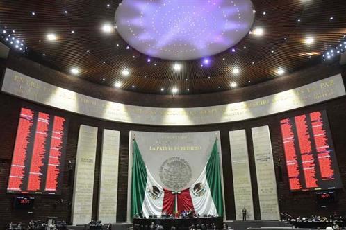 Niegan diputados aumento salarial