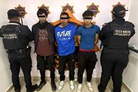 Caen tras saquear tienda de abarrotes Caen tras saquear tienda de abarrotes