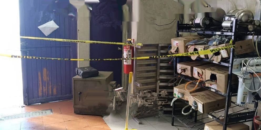 Intenta robar caja fuerte; lo detienen Intenta robar caja fuerte; lo detienen