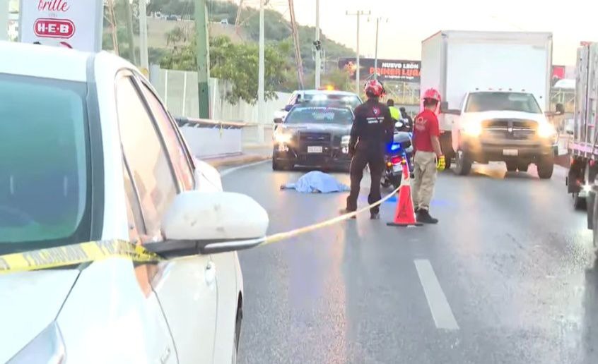 Muere hombre arrollado en Av. Garza Sada Muere hombre arrollado en Av. Garza Sada