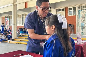 Lleva Nava servicios médicos a escuelas de Santa Catarina