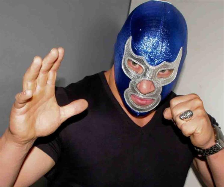 Sale Blue Demon Jr. de hospital Sale Blue Demon Jr. de hospital