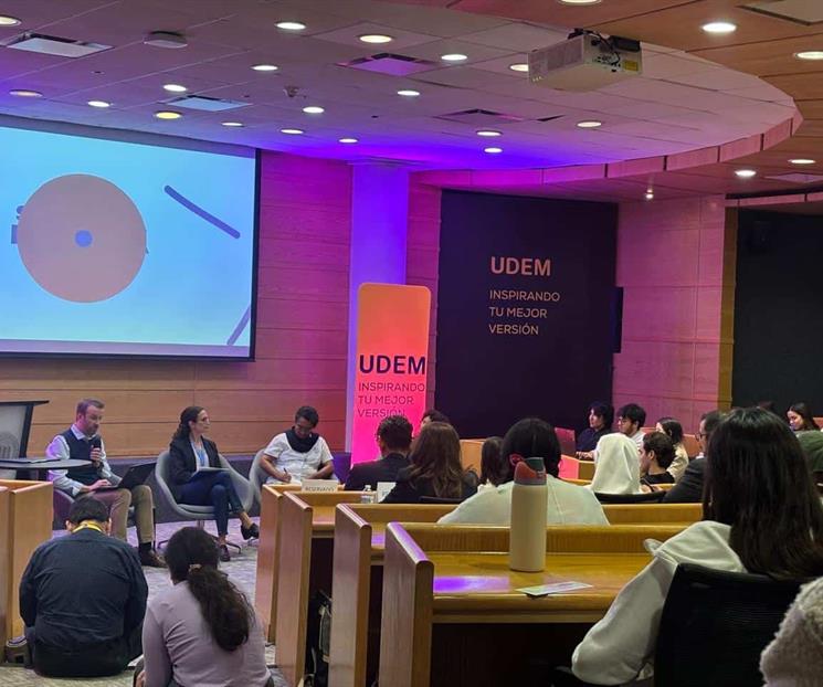 Firma Secretaría del Trabajo convenio con la UdeM Firma Secretaría del Trabajo convenio con la UdeM