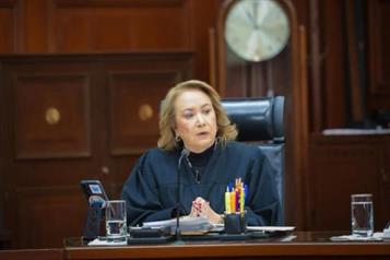 Pide Yasmín Esquivel proteger privacidad ciudadana