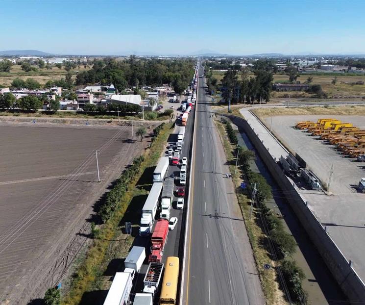 Suman nueve bloqueos de campesinos en Guanajuato