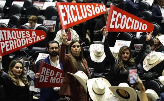 Enfrenta diputado de Morena reproches Enfrenta diputado de Morena reproches