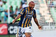 Será Joao Geraldino, un dolor de cabeza para Tigres Será Joao Geraldino, un dolor de cabeza para Tigres