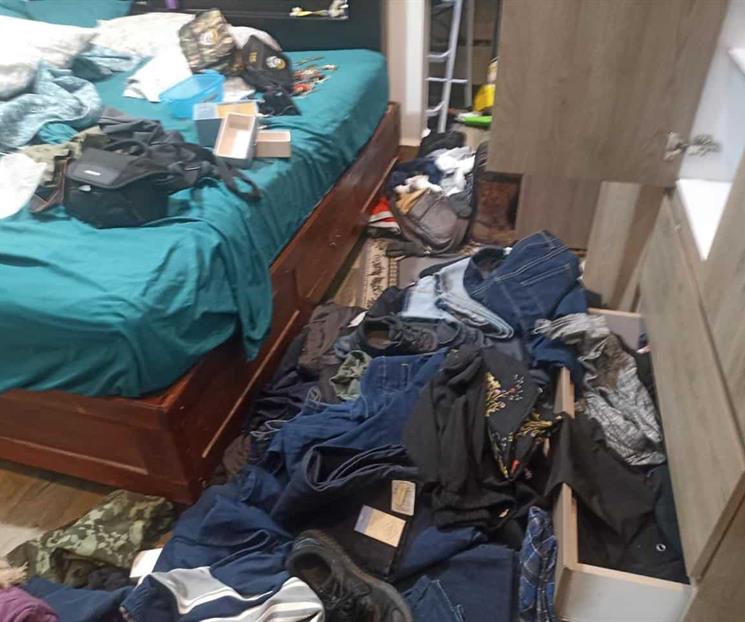 Detienen a guardia por robo Detienen a guardia por robo