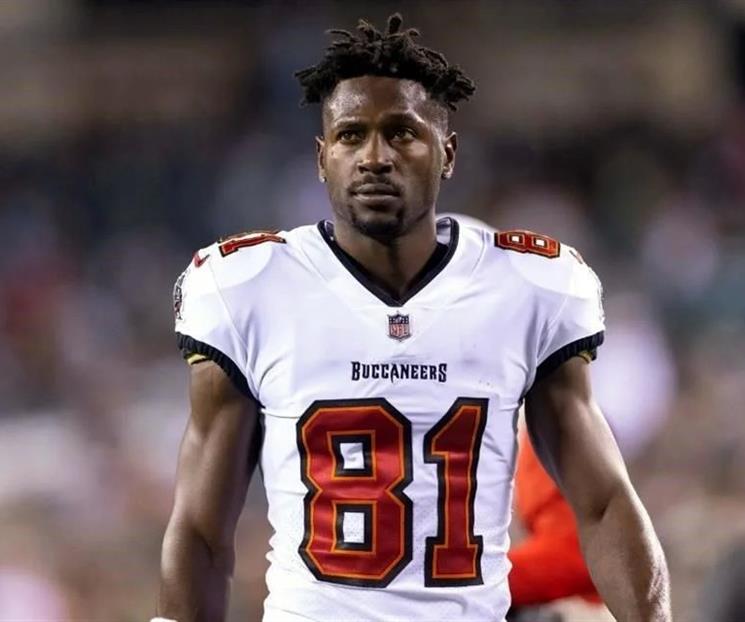 Arrestan a Antonio Brown en Dubai y lo extraditan a EU Arrestan a Antonio Brown en Dubai y lo extraditan a EU