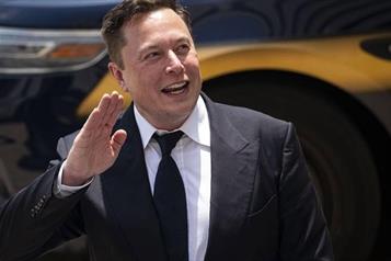 Aprueba Tesla paquete de 1 billón para Elon Musk