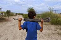 Piden ONGs a Sheinbaum tipificar reclutamiento de menores