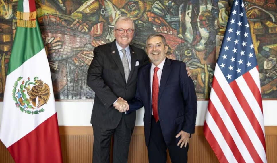 Canciller De la Fuente recibe al gobernador de Nueva Jersey Canciller De la Fuente recibe al gobernador de Nueva Jersey