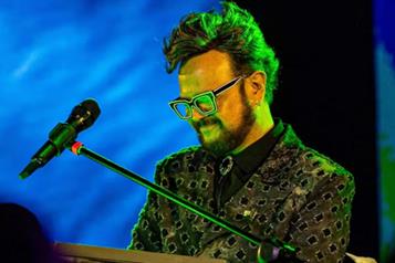 Internan a Aleks Syntek en clínica de desintoxicación