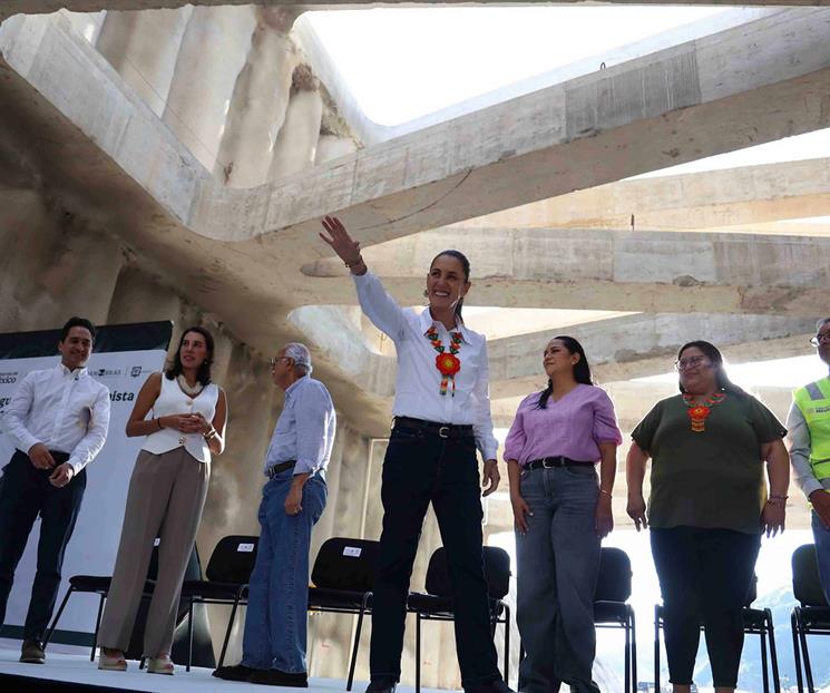 Resalta Sheinbaum que sólo 10 personas la cuidan Resalta Sheinbaum que sólo 10 personas la cuidan