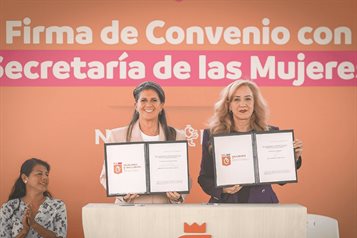 Firman convenio en apoyo a las mujeres
