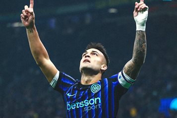 Gana Inter y lideran en Serie A