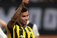 Anota Orbelin y gana el AEK en el futbol griego