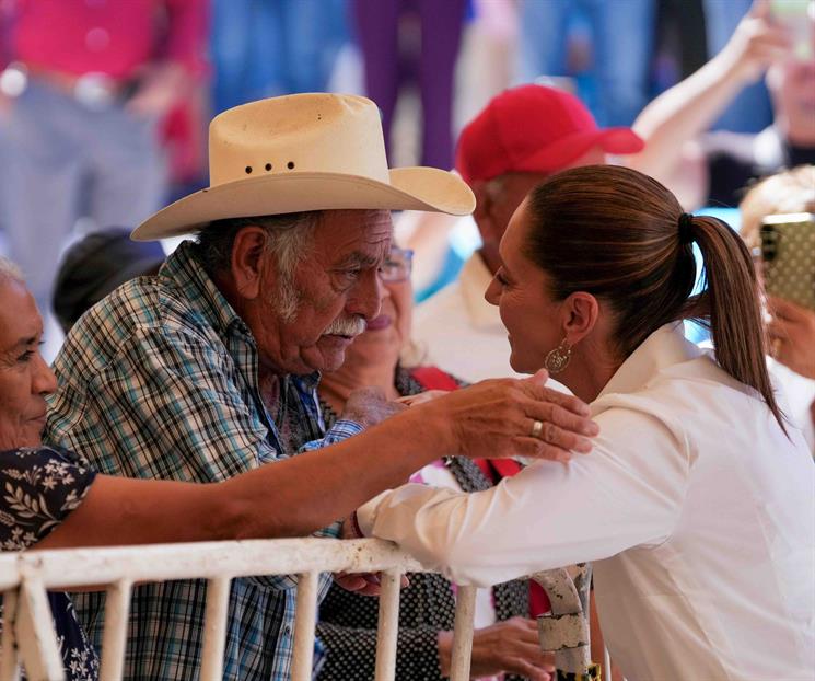 Tras acoso, Sheinbaum destaca extinción de Estado Mayor Presidencial Tras acoso, Sheinbaum destaca extinción de Estado Mayor Presidencial