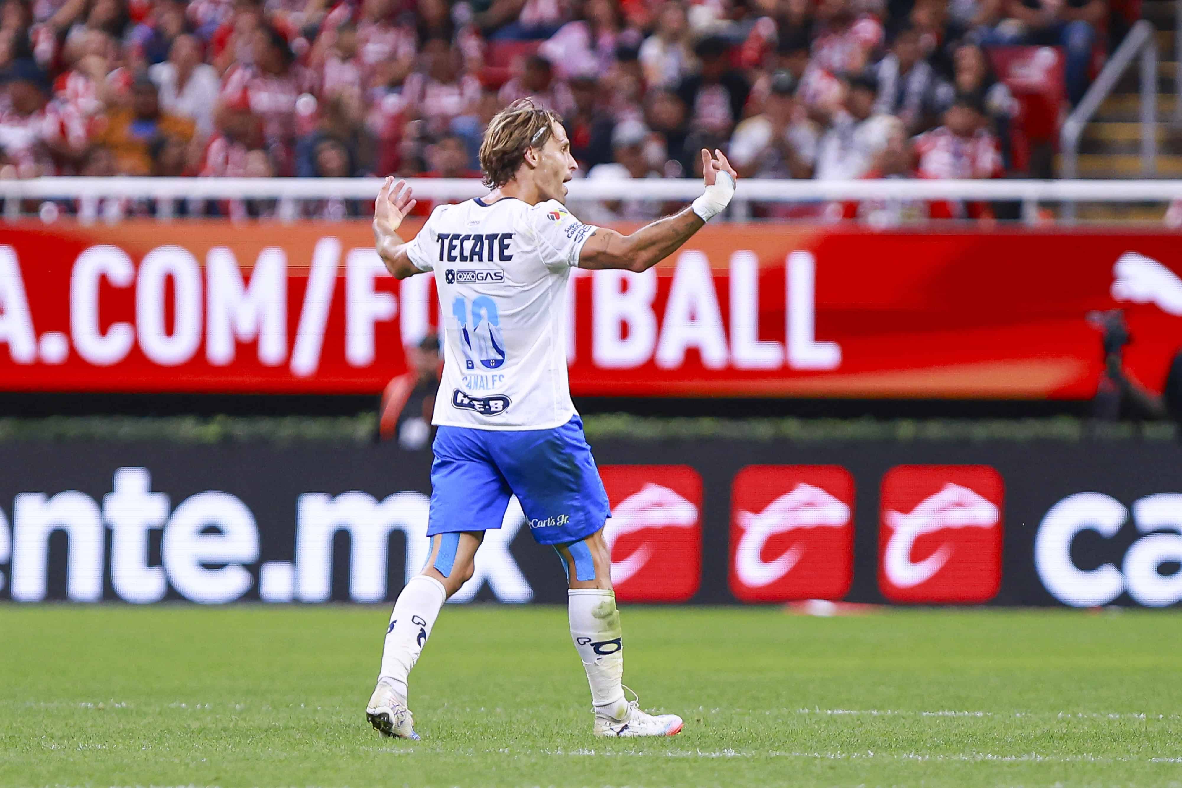 Sergio Canales hace el segundo para Rayados.