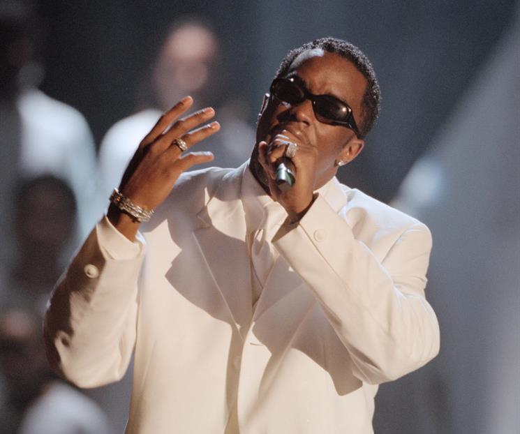 Niegan que Sean Diddy Combs haya bebido alcohol en prisión