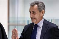 Deja Sarkozy la prisión tras 20 días