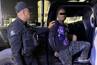 Machetea hondureño a su novia