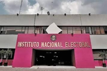 Licita INE producción de credenciales para votar 2026