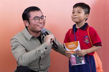 Concluye Félix la entrega de más de 150 mil uniformes gratuitos