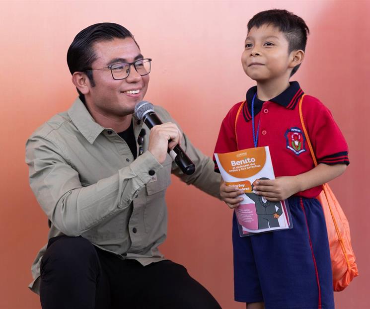 Concluye Félix la entrega de más de 150 mil uniformes gratuitos