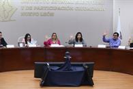 Cuestionan integrantes de Regio Poder al IEE