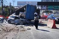 Deja choque múltiple caos en la Miguel Alemán