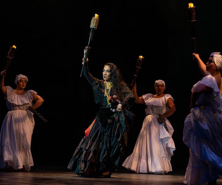 Ofrecen "Brujas" una noche mágica de danza