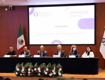 Acercan a estudiantes a herramientas globales de Oracle