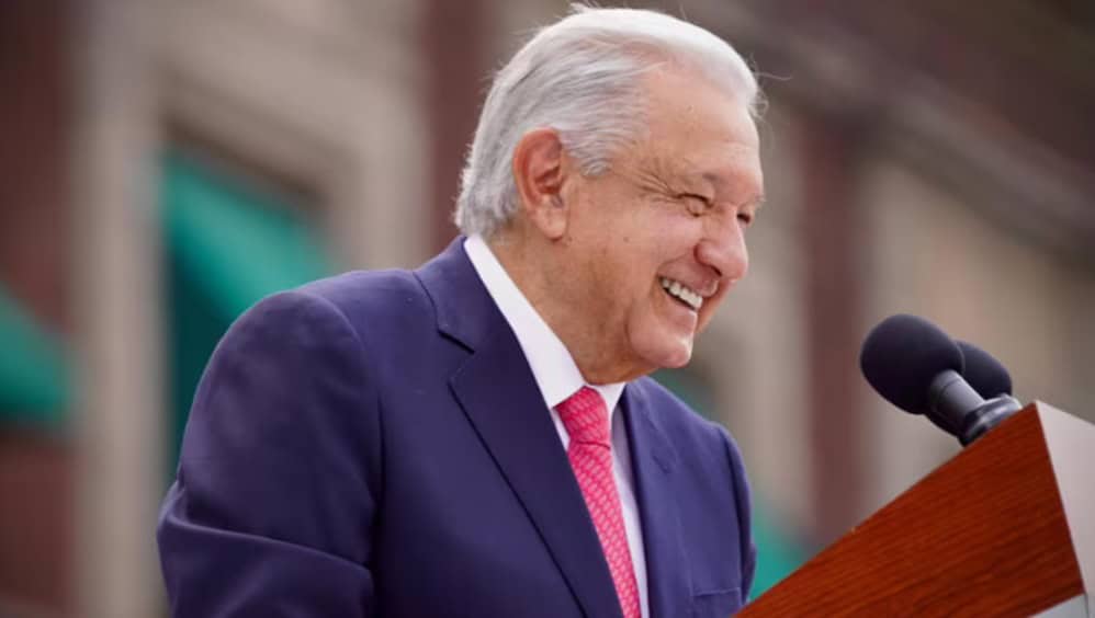 Sheinbaum y políticos de Morena felicitan a AMLO por su cumpleaños