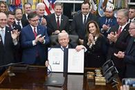 Sella Trump el fin del cierre de gobierno en Estados Unidos